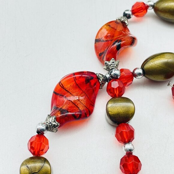 Red Beaded Necklace Mixed Beads Glass Acrylic Gold Tone Accents Boho Y Drop - Picture 6 of 6